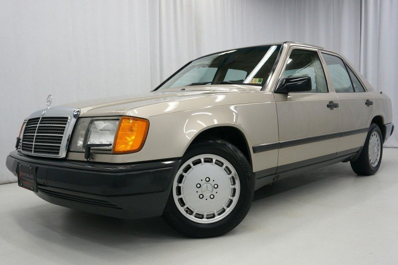 Mercedes Benz 1989