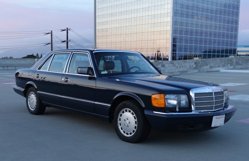 Мерседес 1989 560