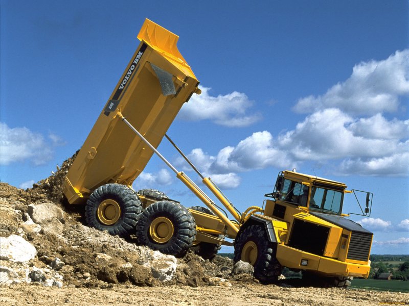 JCB 3cx грузит