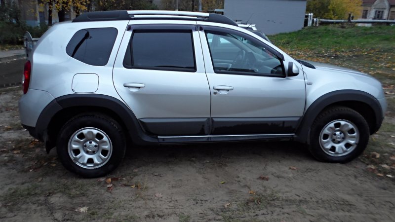 Renault Duster серый металлик