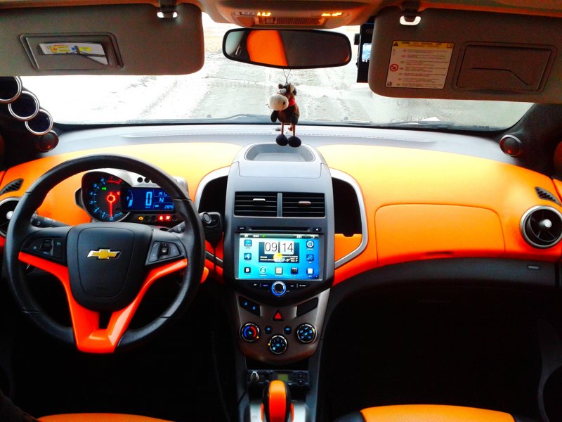 Chevrolet Aveo t300 Interior