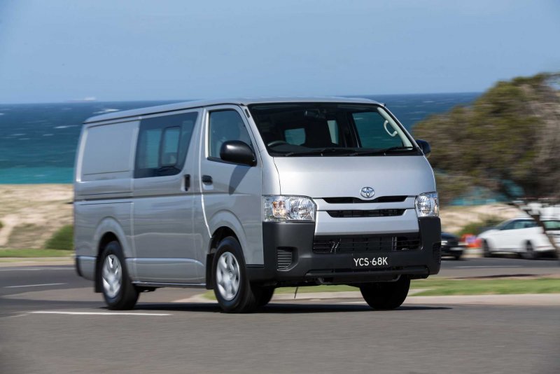 Тойота Hiace 2019