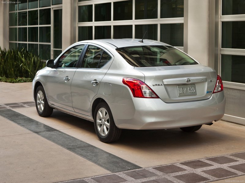 Nissan Versa 2012