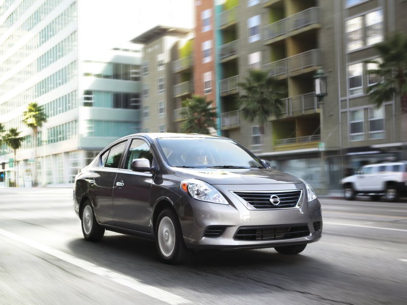 Nissan Versa 2011