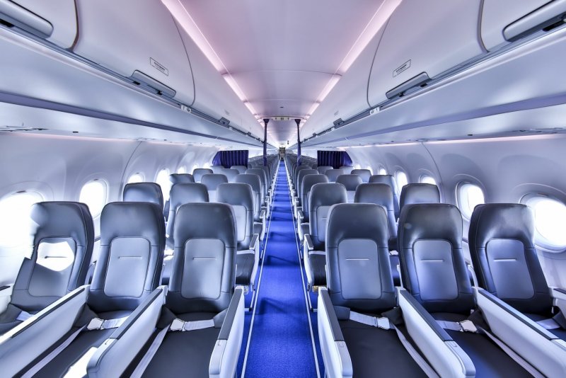 Lufthansa салон самолета