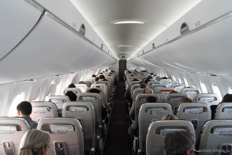 Bombardier 100 салон