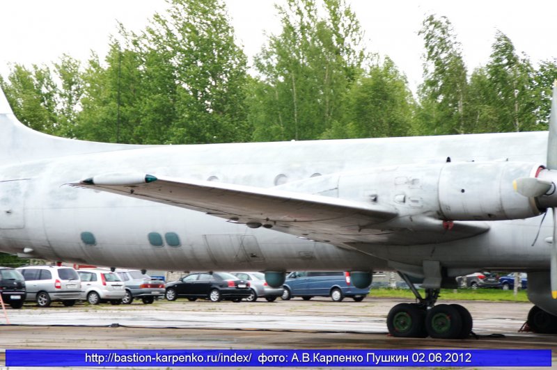 Ил 22 борт 906