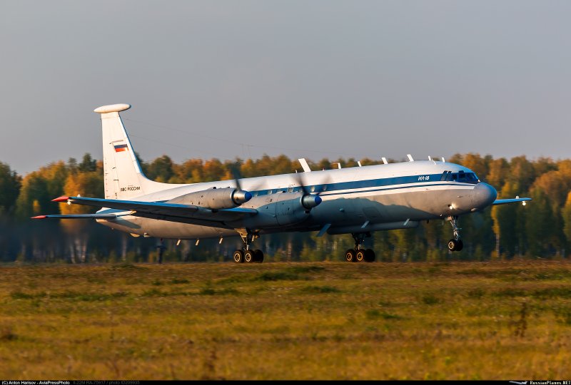 5. Самолет постановщик помех, командный пункт РЭБ ил-22/м/ПП