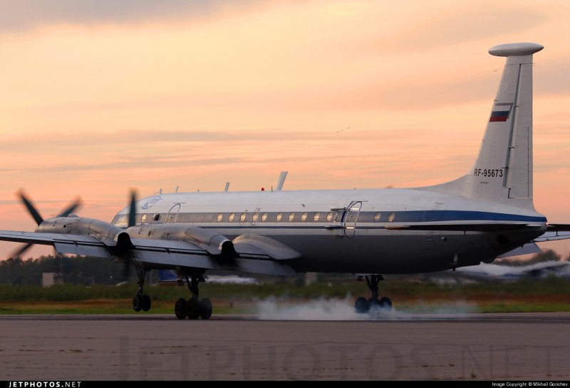 Ил-22 RF-90785
