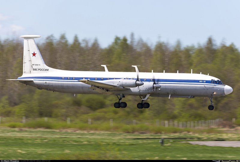 Ил-22 хвост