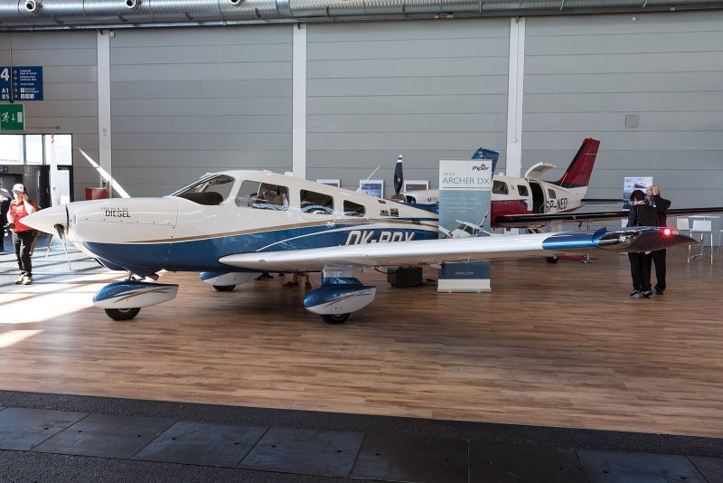 Piper Cherokee 180 (Aurora