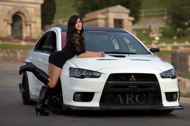 Mitsubishi Lancer 10 girl