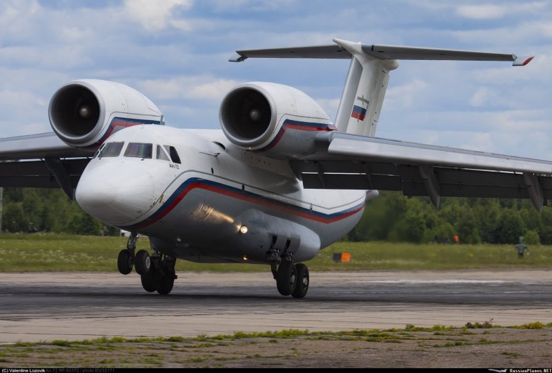 АН 72 шасси