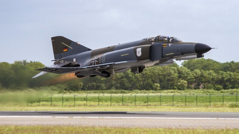 F-4 Phantom II
