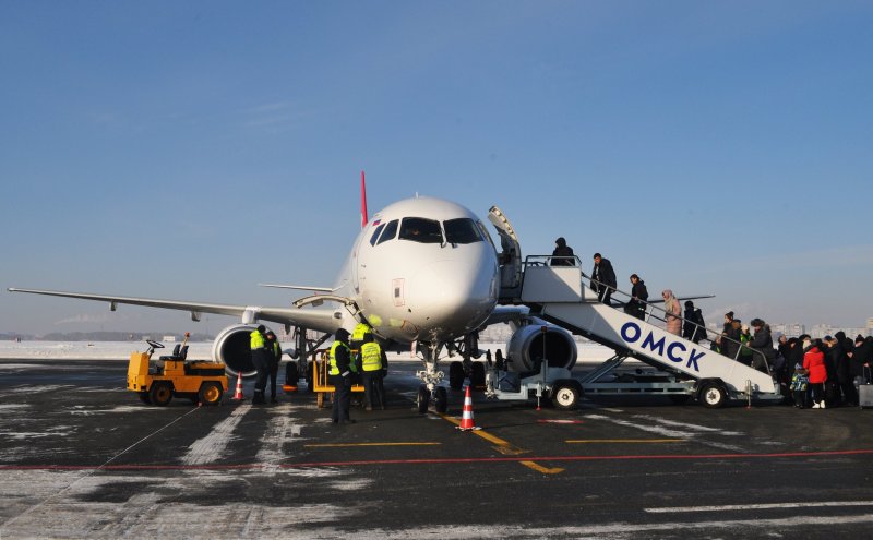 Sukhoi Superjet 100 Ямал