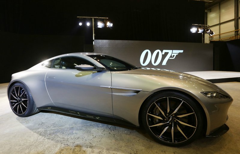 Aston Martin db10