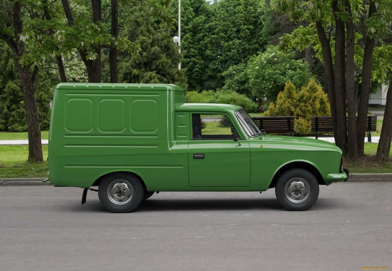 Авто Москвич ИЖ 2715