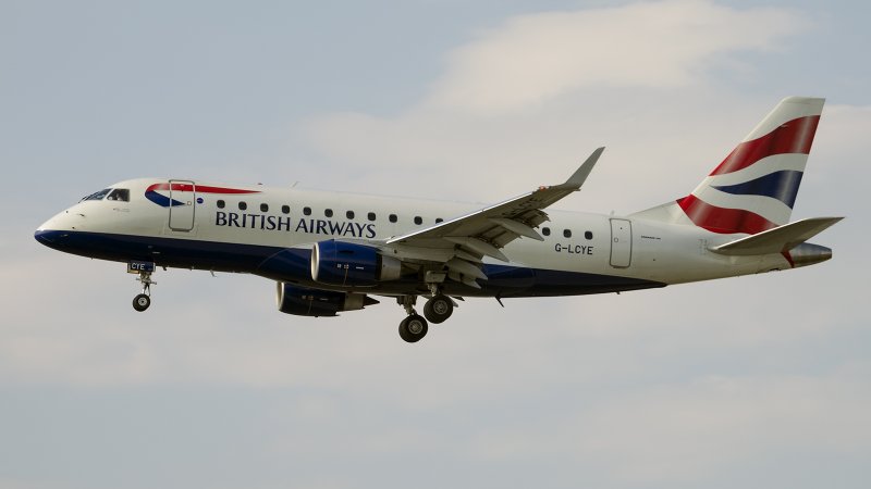 Embraer 170 пару авиакомпании