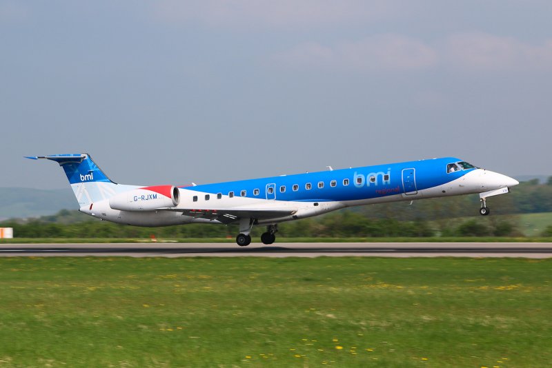 Embraer e135