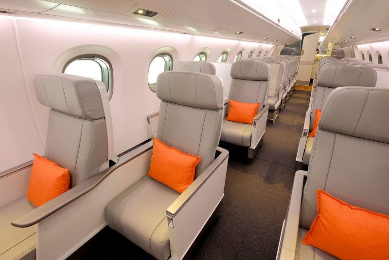 EMB 175