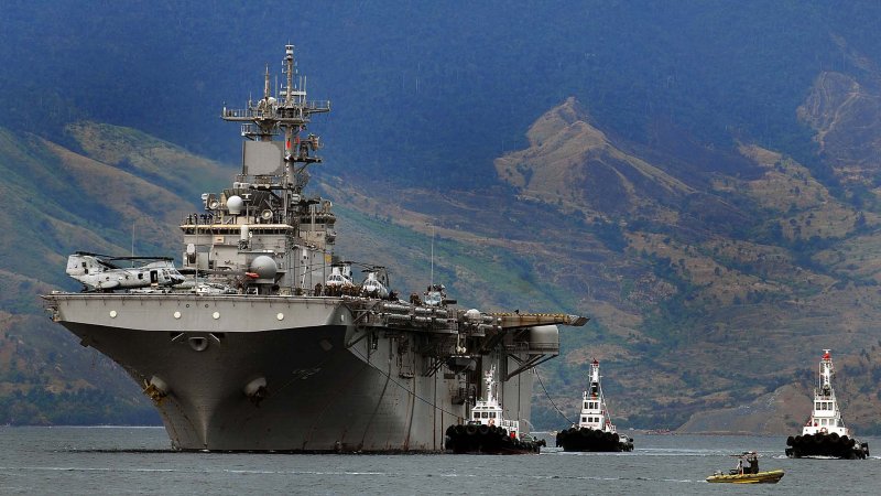 Красивый корабль ВМФ