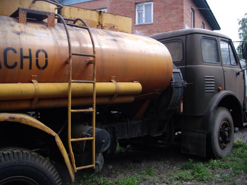 МАЗ 35334 бензовоз