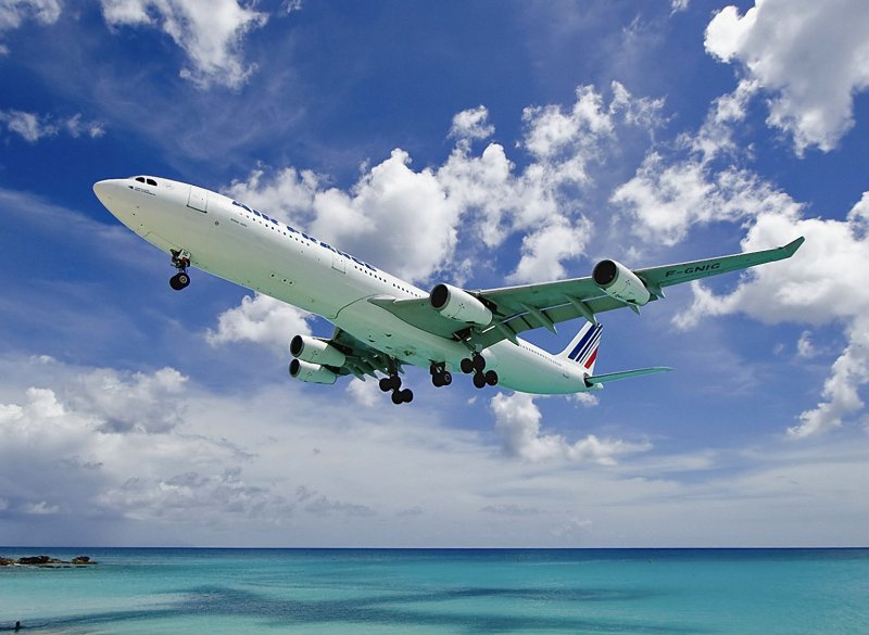 Бортпроводники Orenair