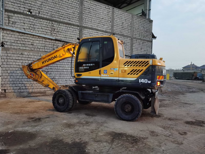 Hyundai r140w-9s