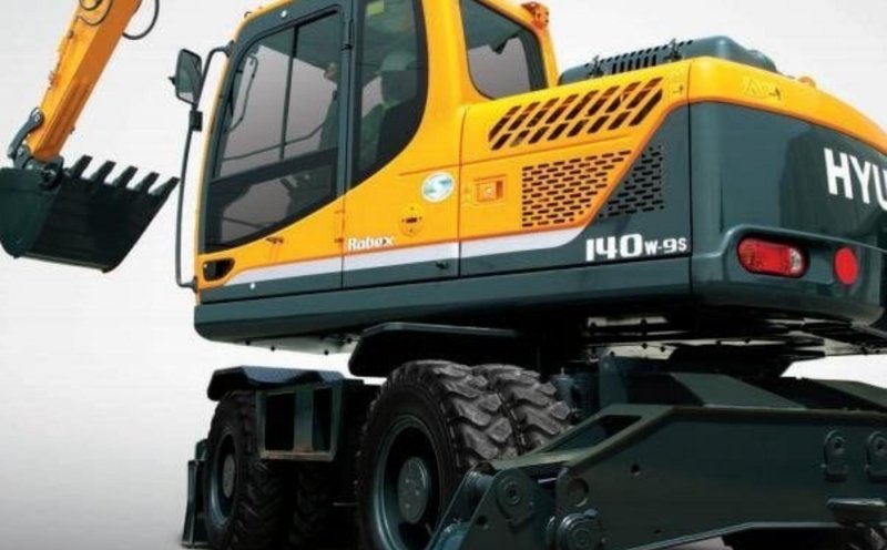 Экскаватор Hyundai r140lc-7 (гусеничный)