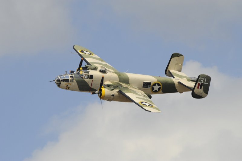 Норт Америкэн b-25 Митчелл