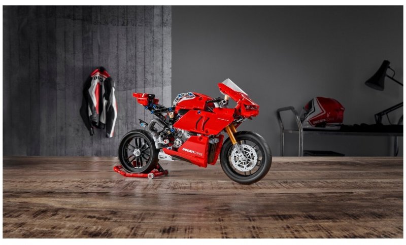 LEGO Technic 42107 Ducati Panigale v4 r