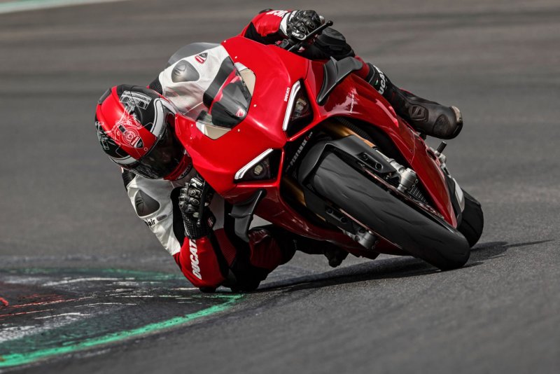 Мотоцикл Ducati Panigale v4 s