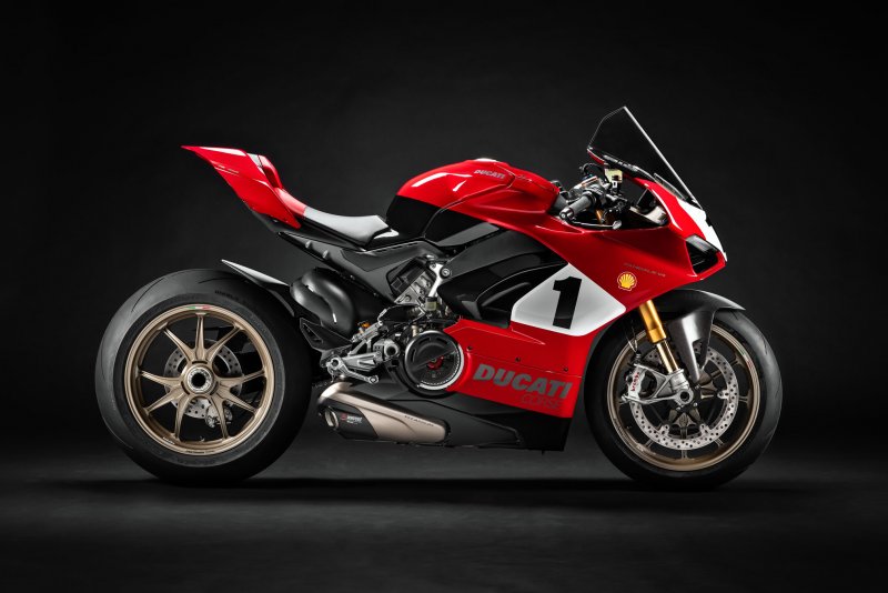Ducati Panigale v4 Black