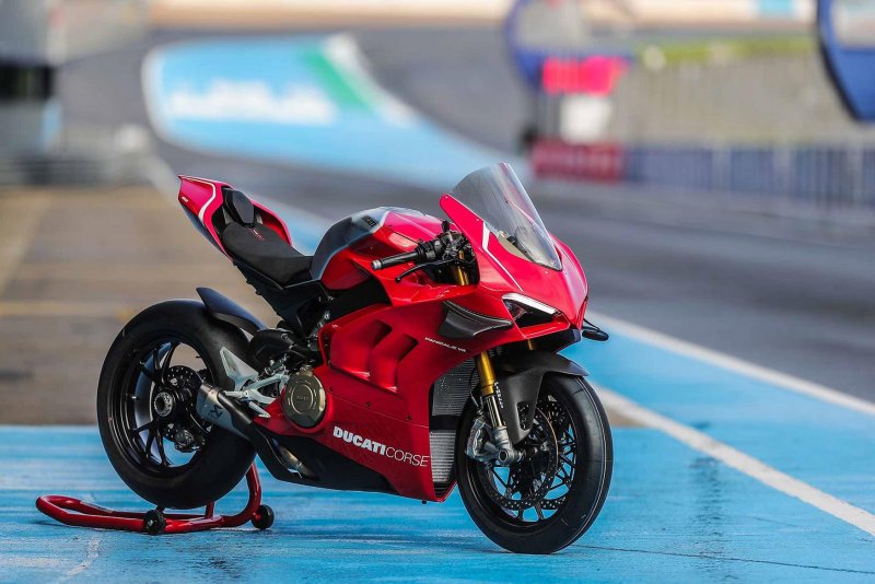 Ducati Performance Carbon