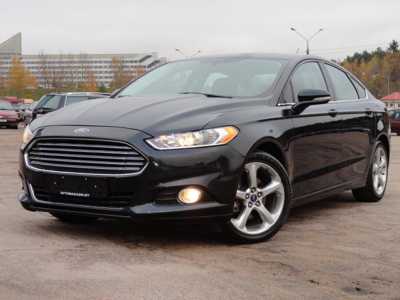 Ford Fusion 2013 американец