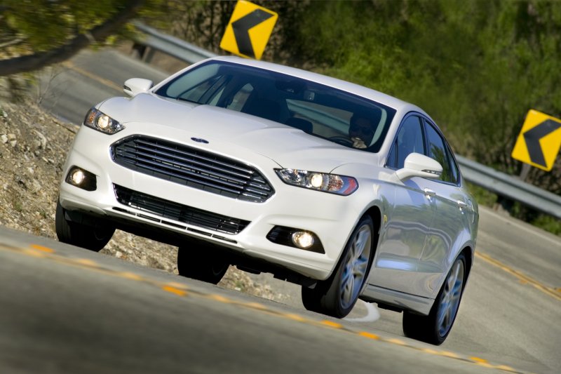 Ford Fusion американец
