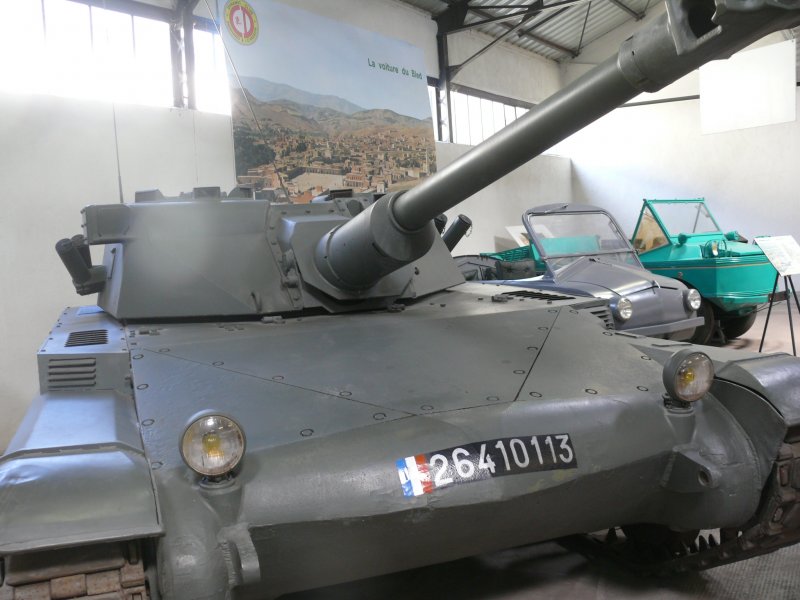 AMX ELC 90 зад