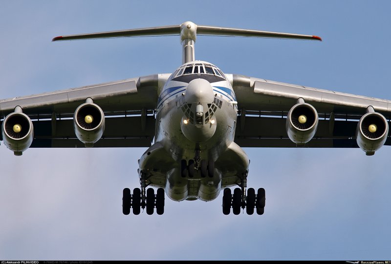 Ил-76 военно-транспортный самолёт шасси