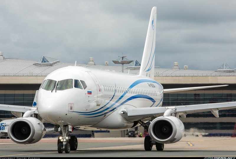 Модель Sukhoi Superjet 100-95