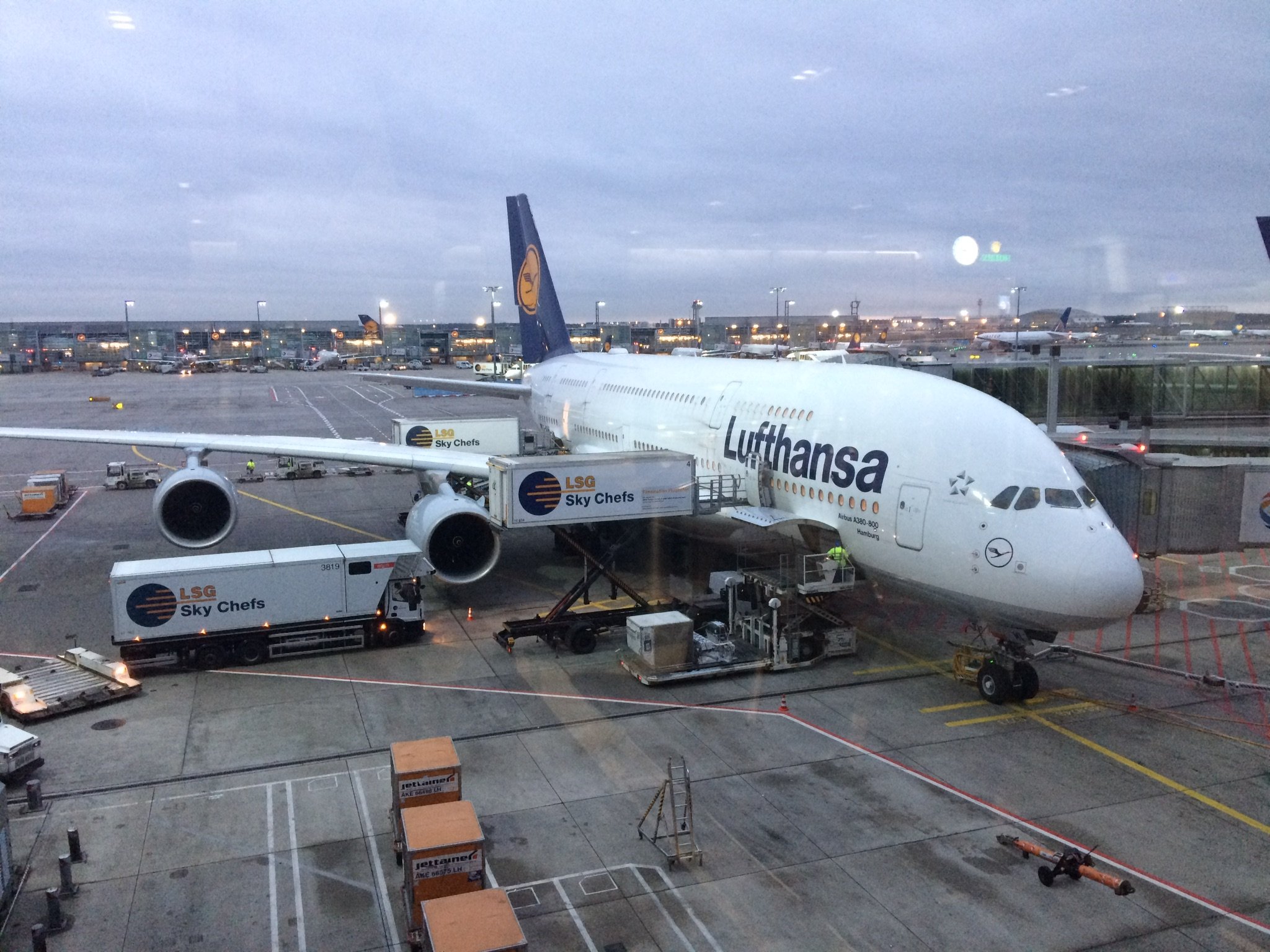 Airbus a380-800 Lufthansa. Аэробус а380 Люфтганза. A380 800 Lufthansa. А380-800.