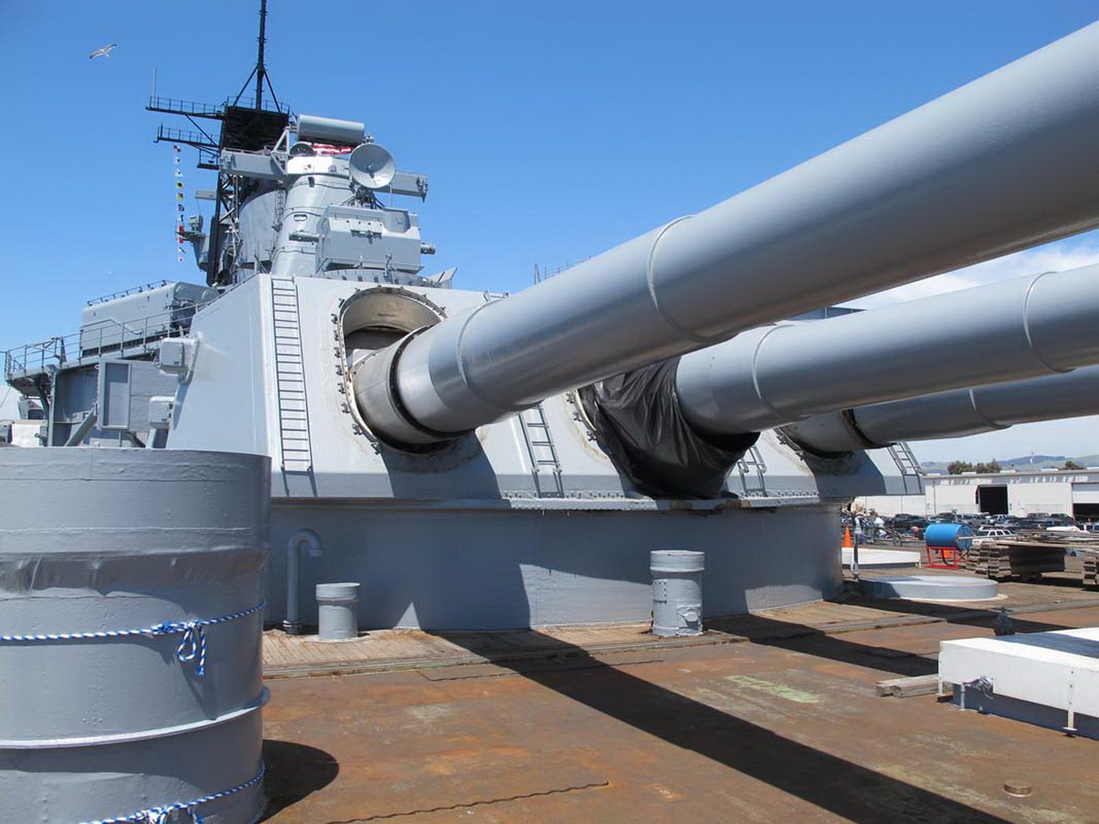 Броня линкоров. Линкор Айова. USS Iowa. Башня линкора Айова. Музей линкора USS Iowa.