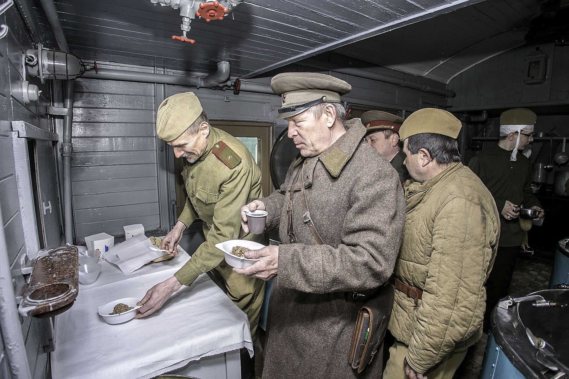 Поезд госпиталь. Военно-санитарный поезд. Военный санитарный поезд. Санитарный поезд в годы Великой Отечественной войны.