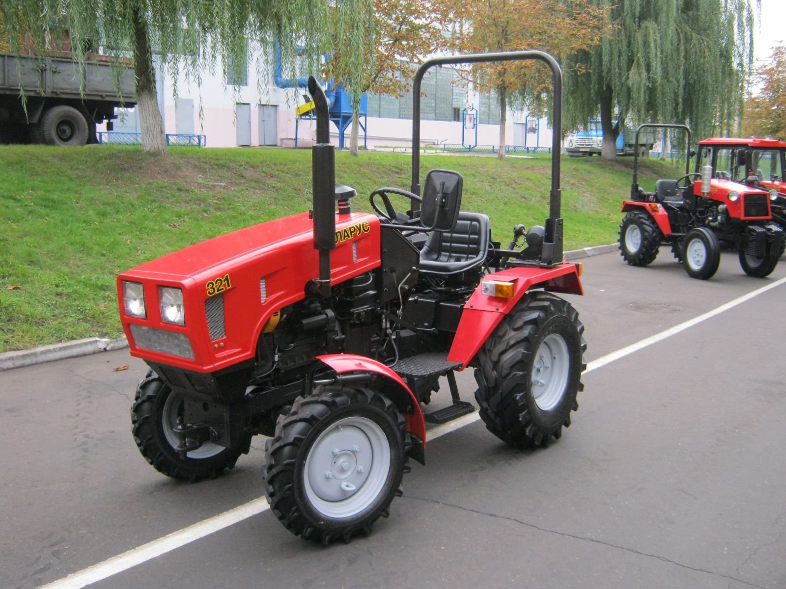 Мини-трактор Беларус 321m