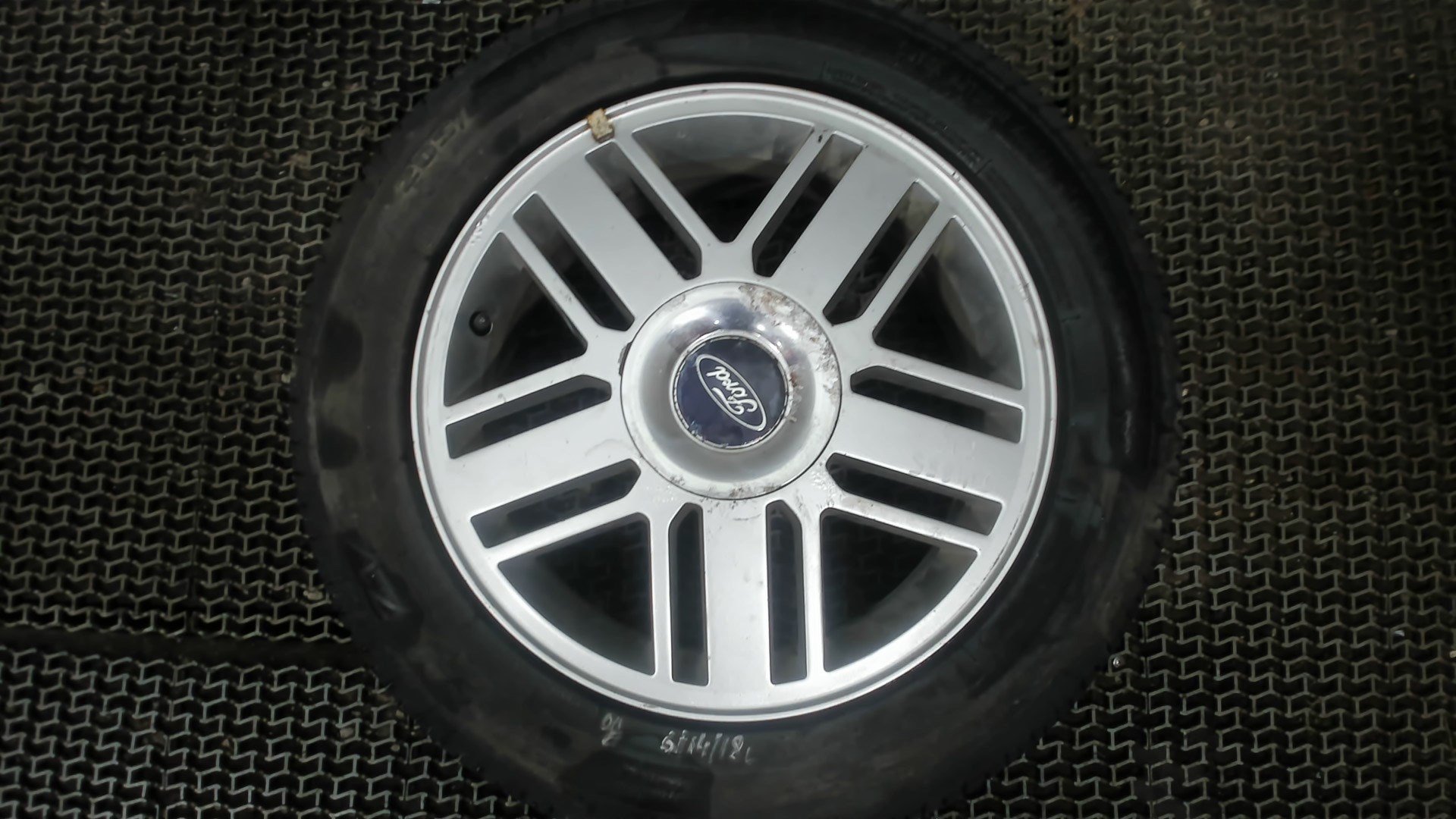 Размер литых дисков форд фокус 2. Диск Форд фокус 2 оригинал 16. Колеса Форд фокус 2 r16. Диск колеса Форд фокус 2. Диск колеса Форд r16.