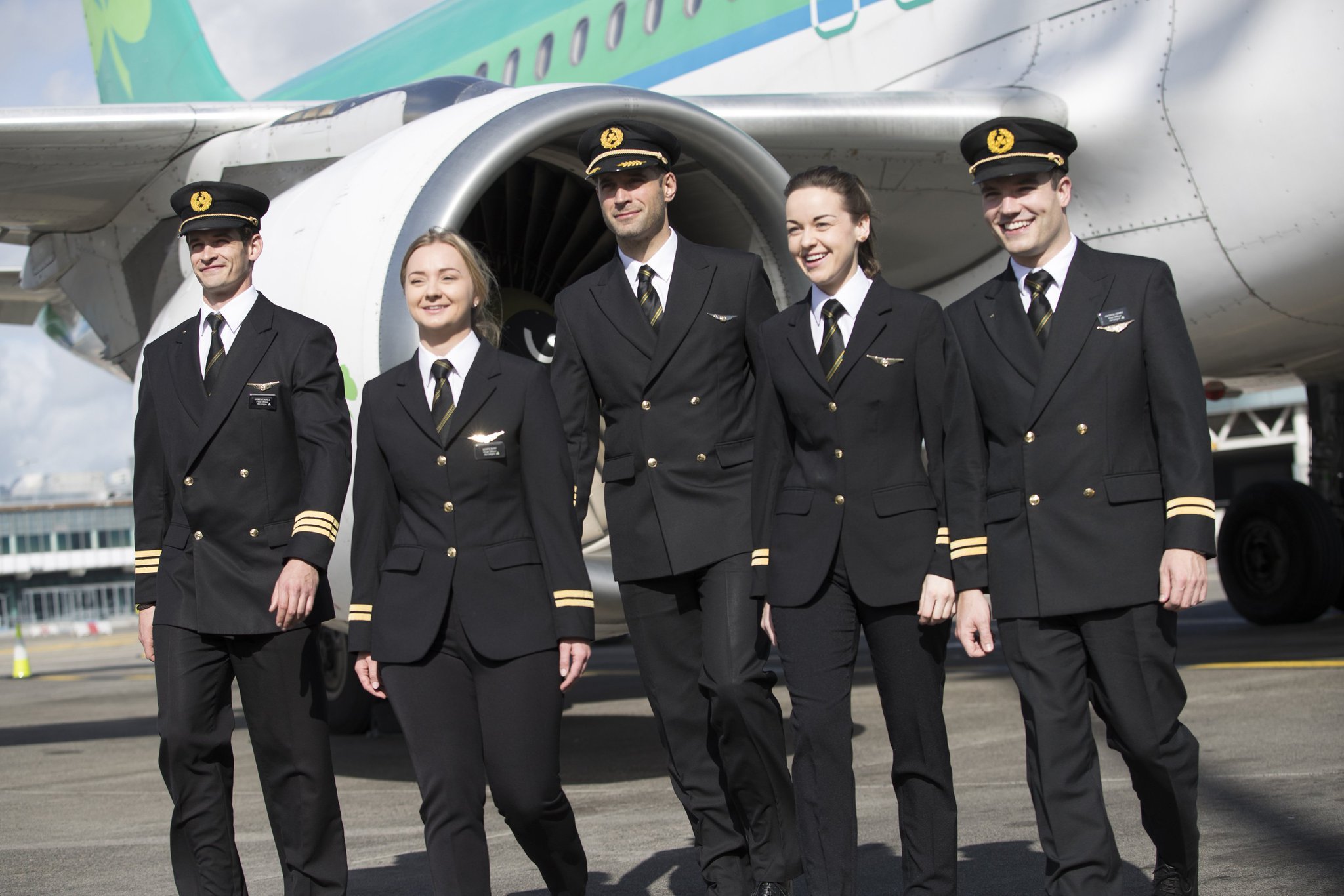 Aer Lingus униформа