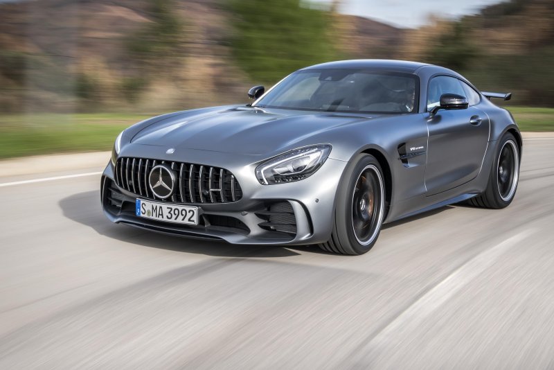 Mercedes-Benz Mercedes-AMG gt r