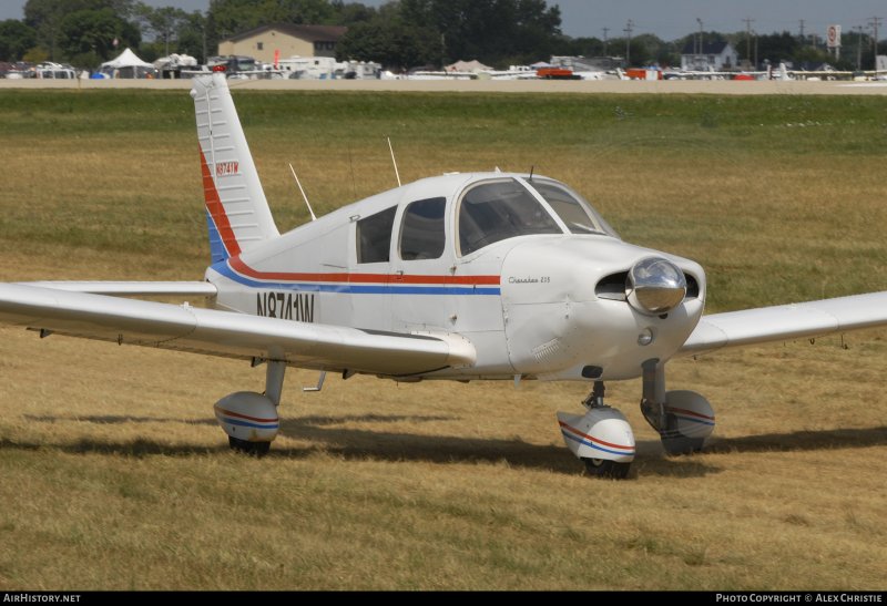 Самолет Piper pa-28 Cherokee