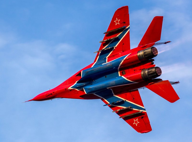 Авангард истребитель