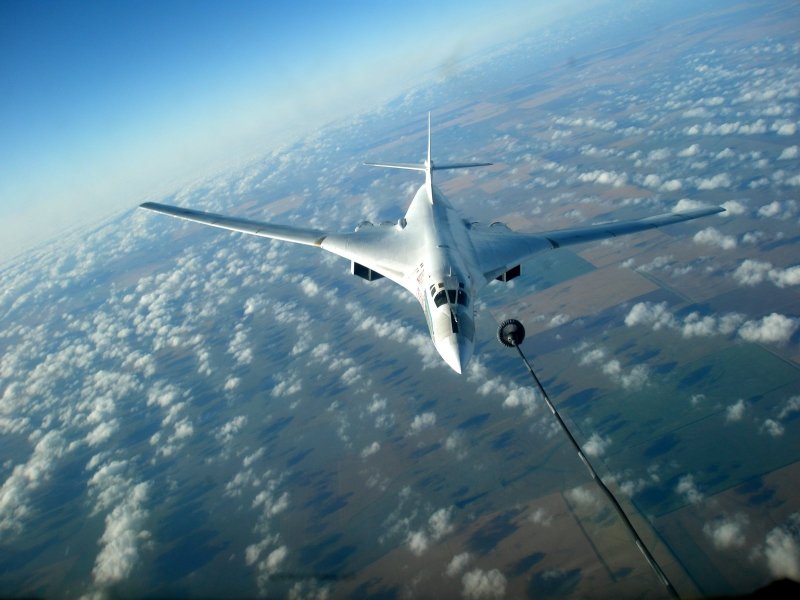 Стратегический ракетоносец ту-160