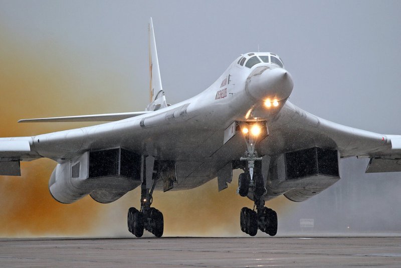 Ту-160м2 Анри Наскидянц